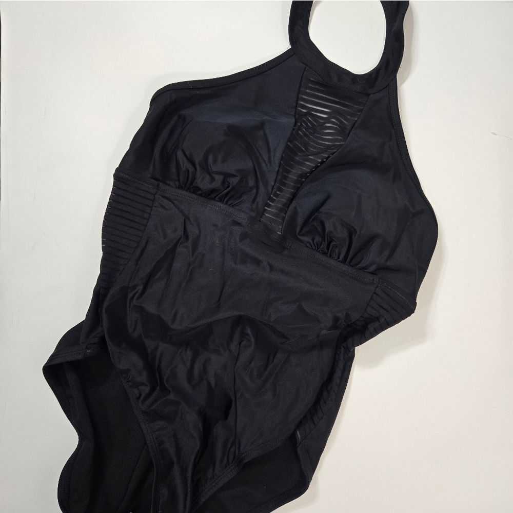 NWT‎ Time and Tru black swimsuit